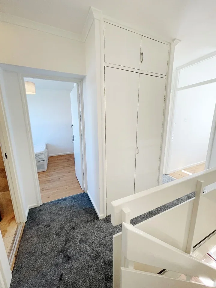 Room Cable Street in Greater London