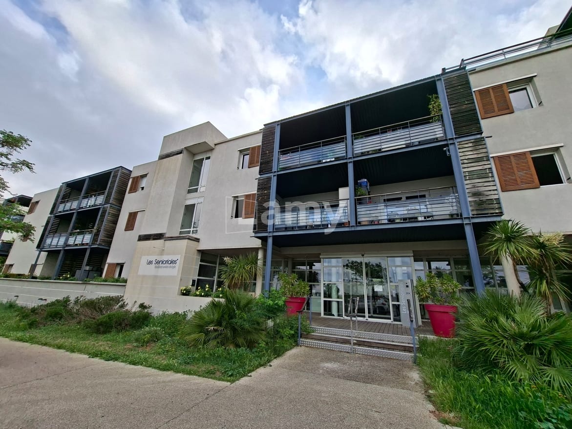 Flat Boulevard des Volcans in Agde