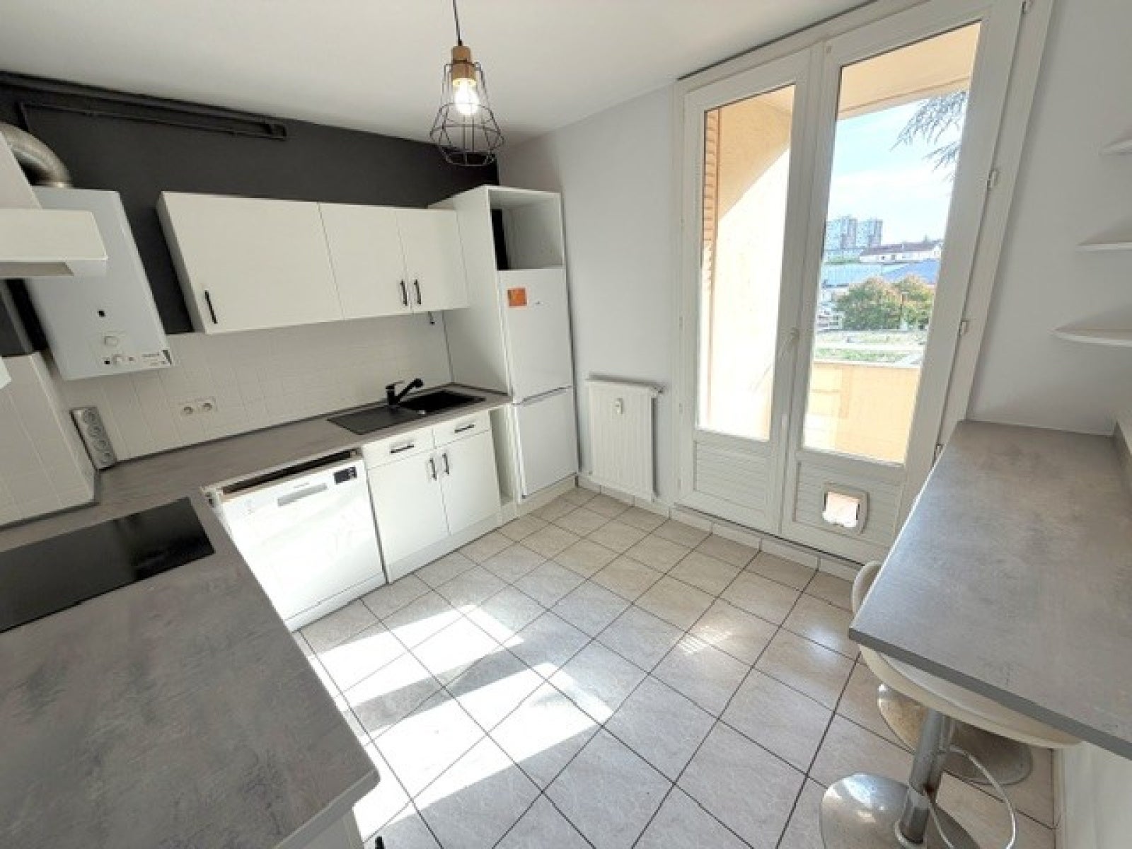 Flat Rue Séverine in Villeurbanne