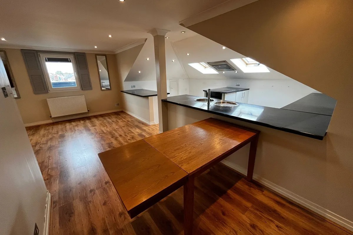 Flat Mayfield Road in Gosport