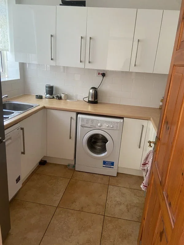 Room Dunston Road in Greater London