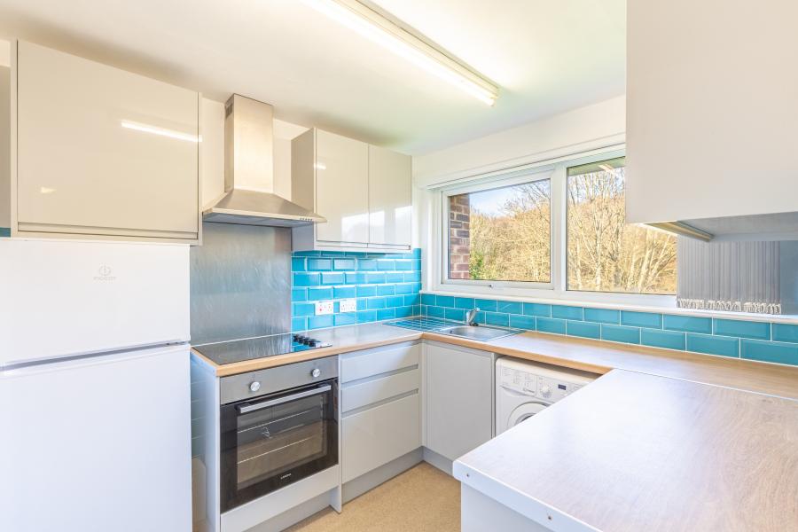 Flat Gledhow Court in Leeds
