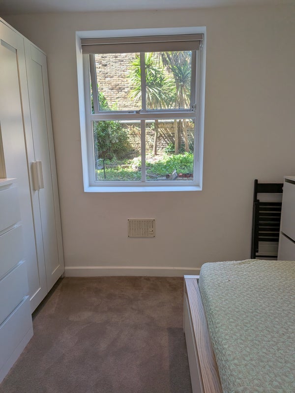 Room Cambridge Grove in Greater London