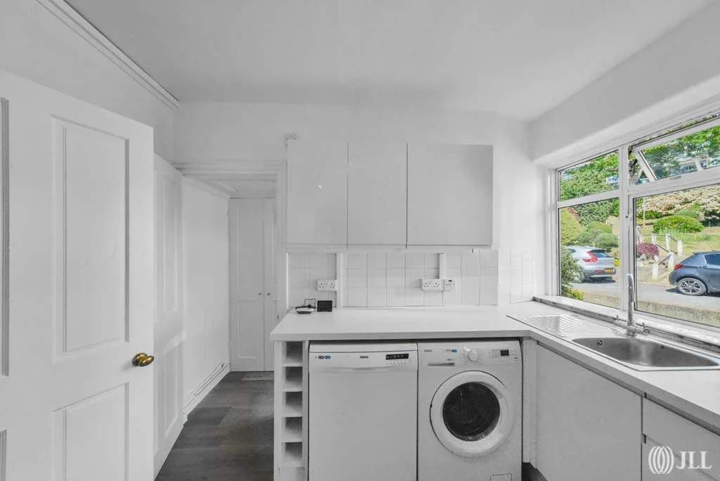 Flat Richmond Hill in Greater London