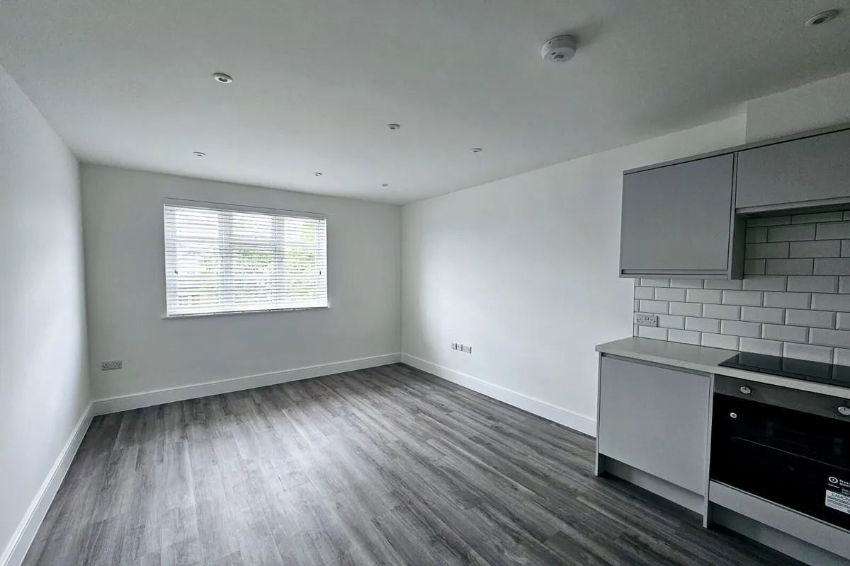 Flat College Place in Southampton