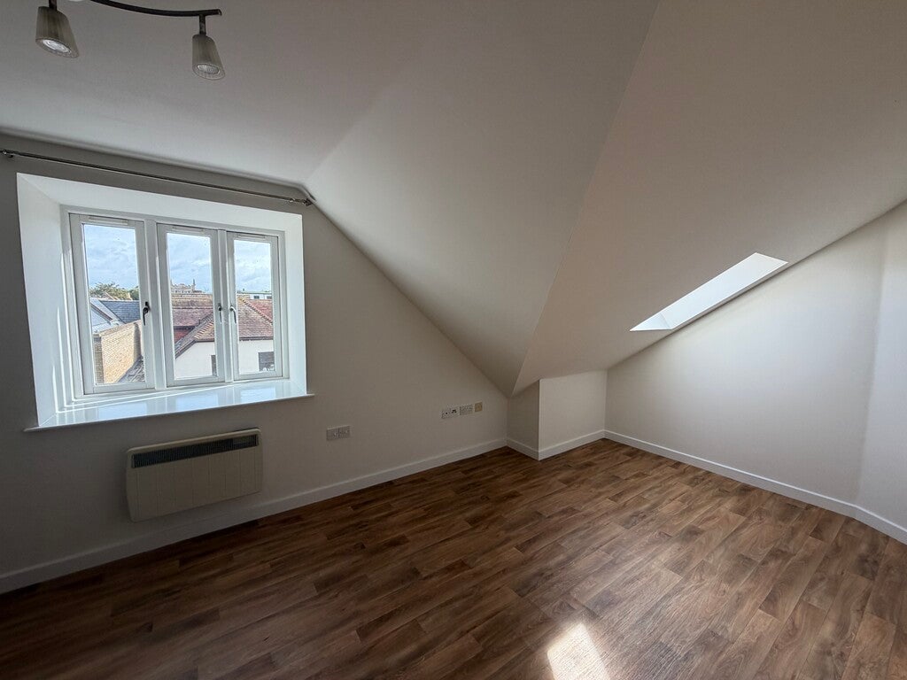 Flat Princes Mews in North Hertfordshire