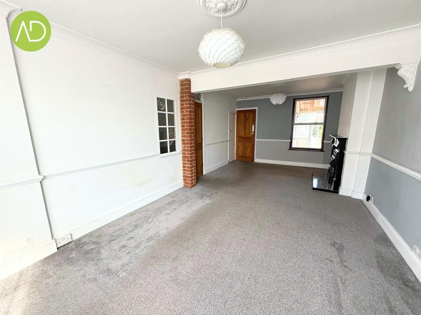 House Windmill Lane in Cheshunt