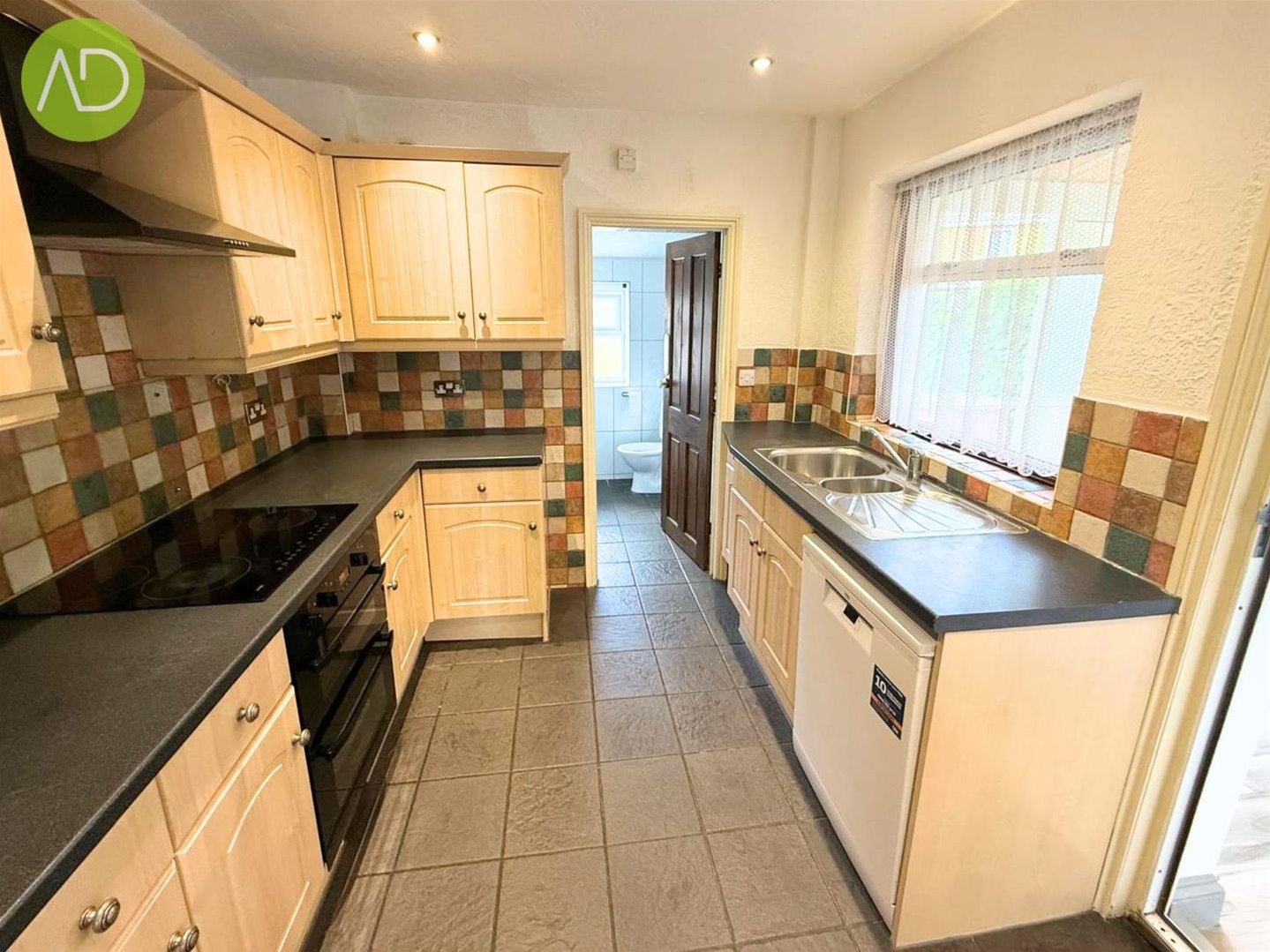 House Windmill Lane in Cheshunt