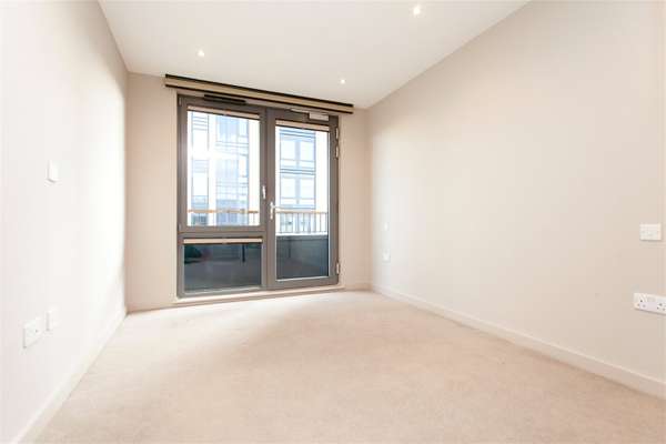 Flat Palmers Road in Greater London