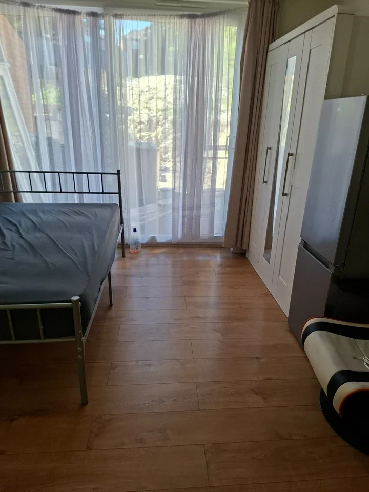 Room Seymour Road in Luton