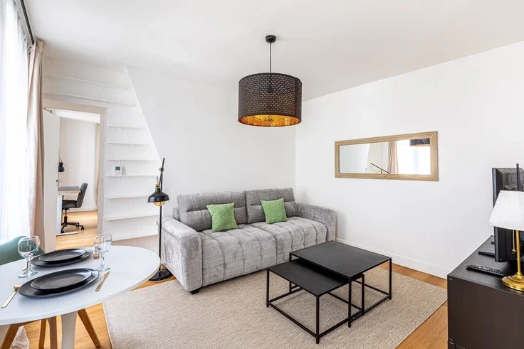 Flat Rue du Faubourg Saint-Martin in Paris