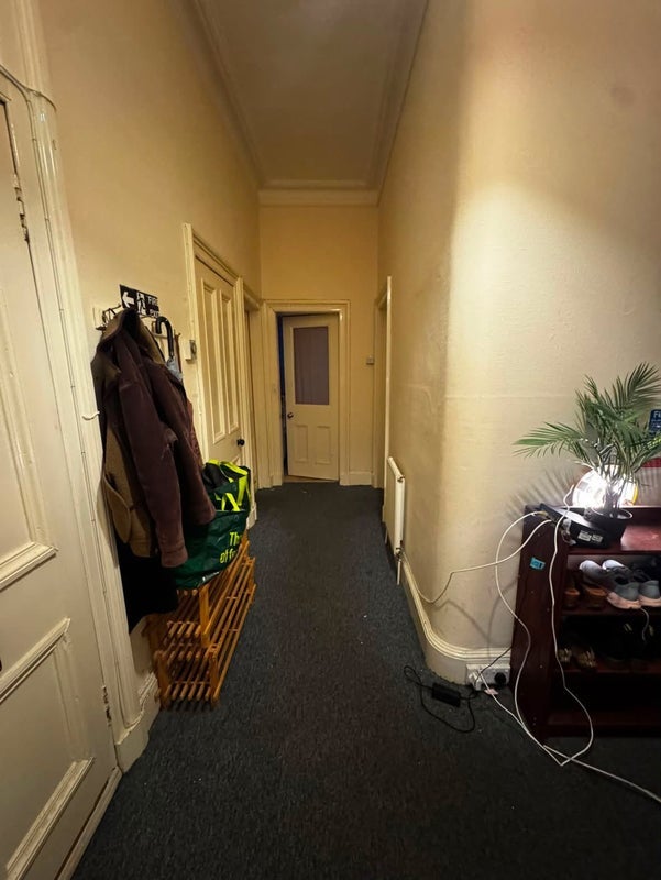 Flat Woodburn Terrace in City of Edinburgh