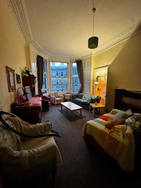 Flat Woodburn Terrace in City of Edinburgh