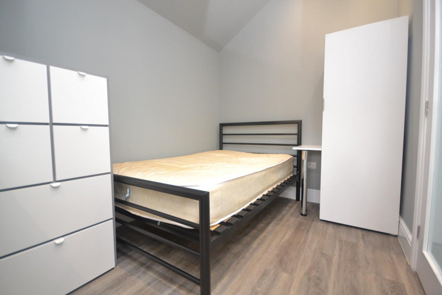 Flat Tilehurst Road in Reading