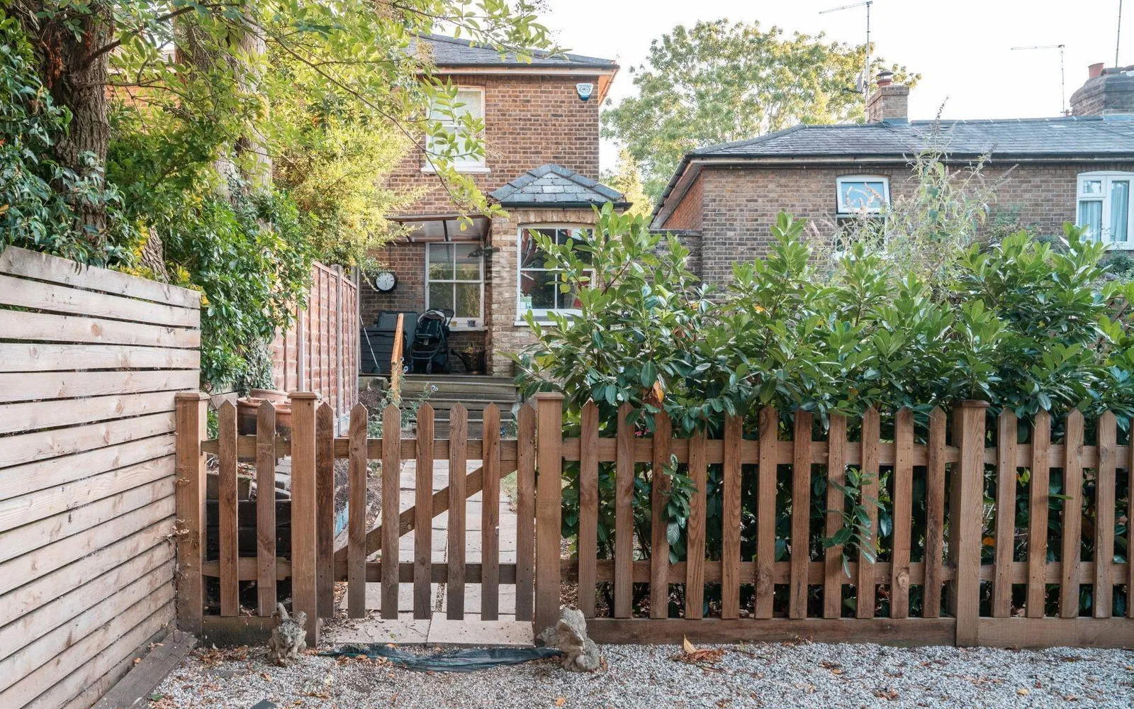 House Elmfield Road in Greater London