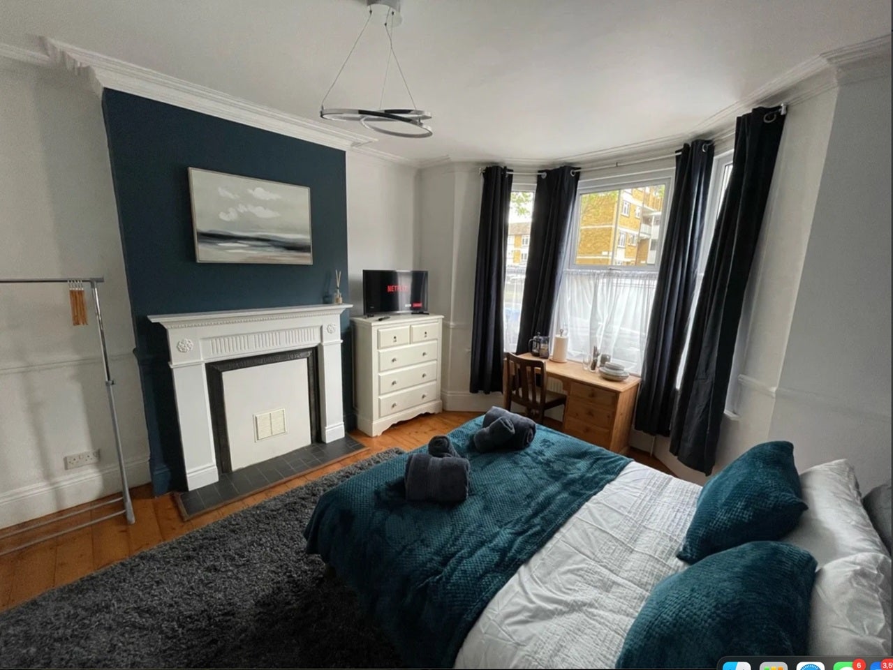 Room Crown Lane in Greater London