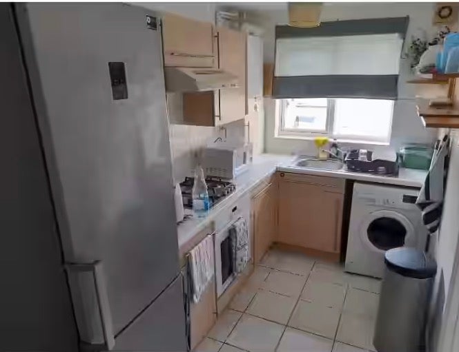 House Warepoint Drive in Greater London