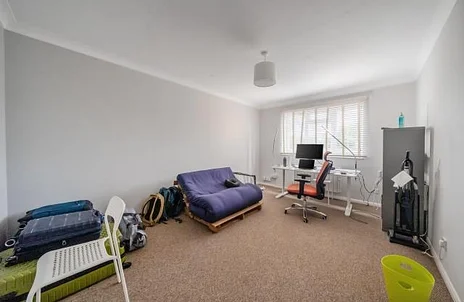 Flat Millway Close in Oxford