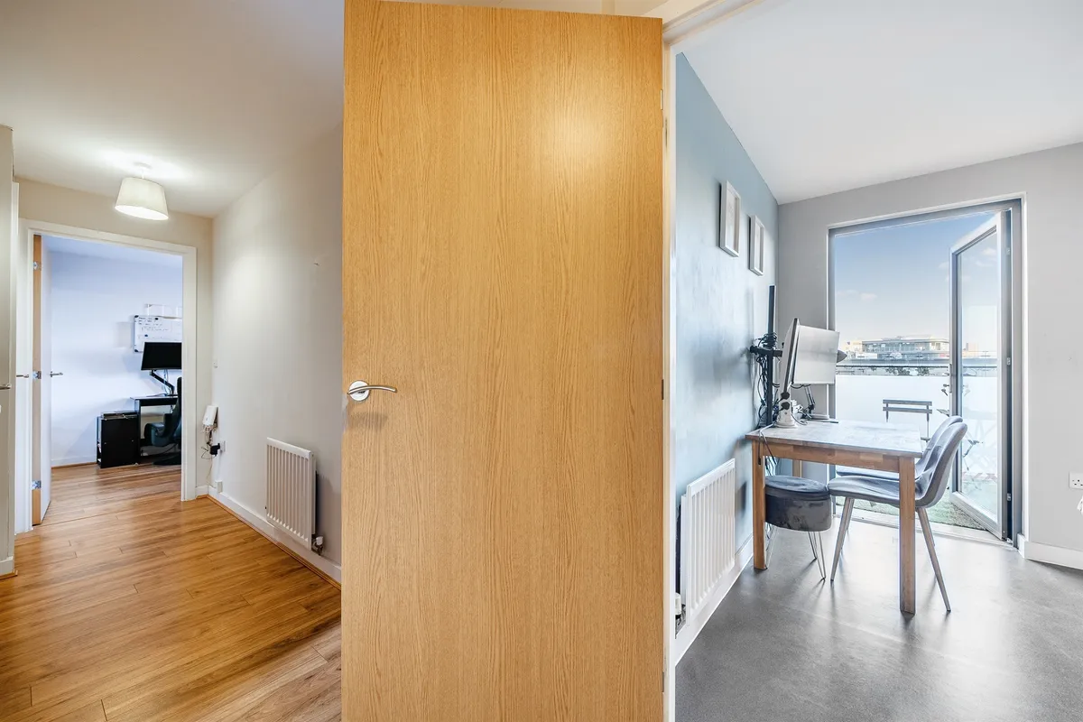 Flat Lebus Street in Greater London