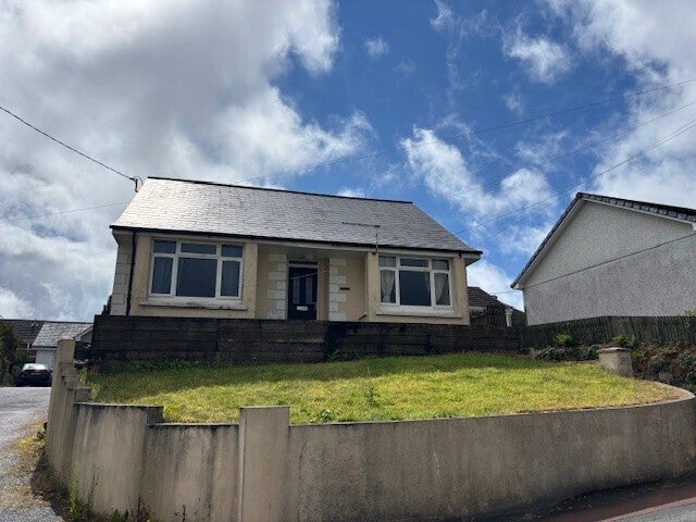 House Hallaze Road in Penwithick