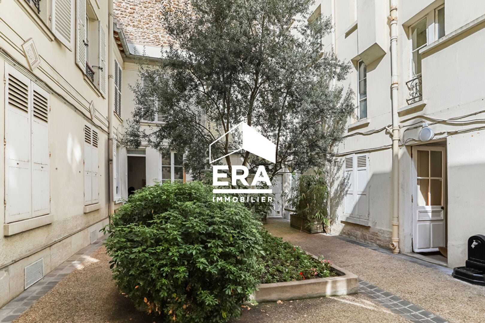 Appartement Rue du Général Bertrand à Paris