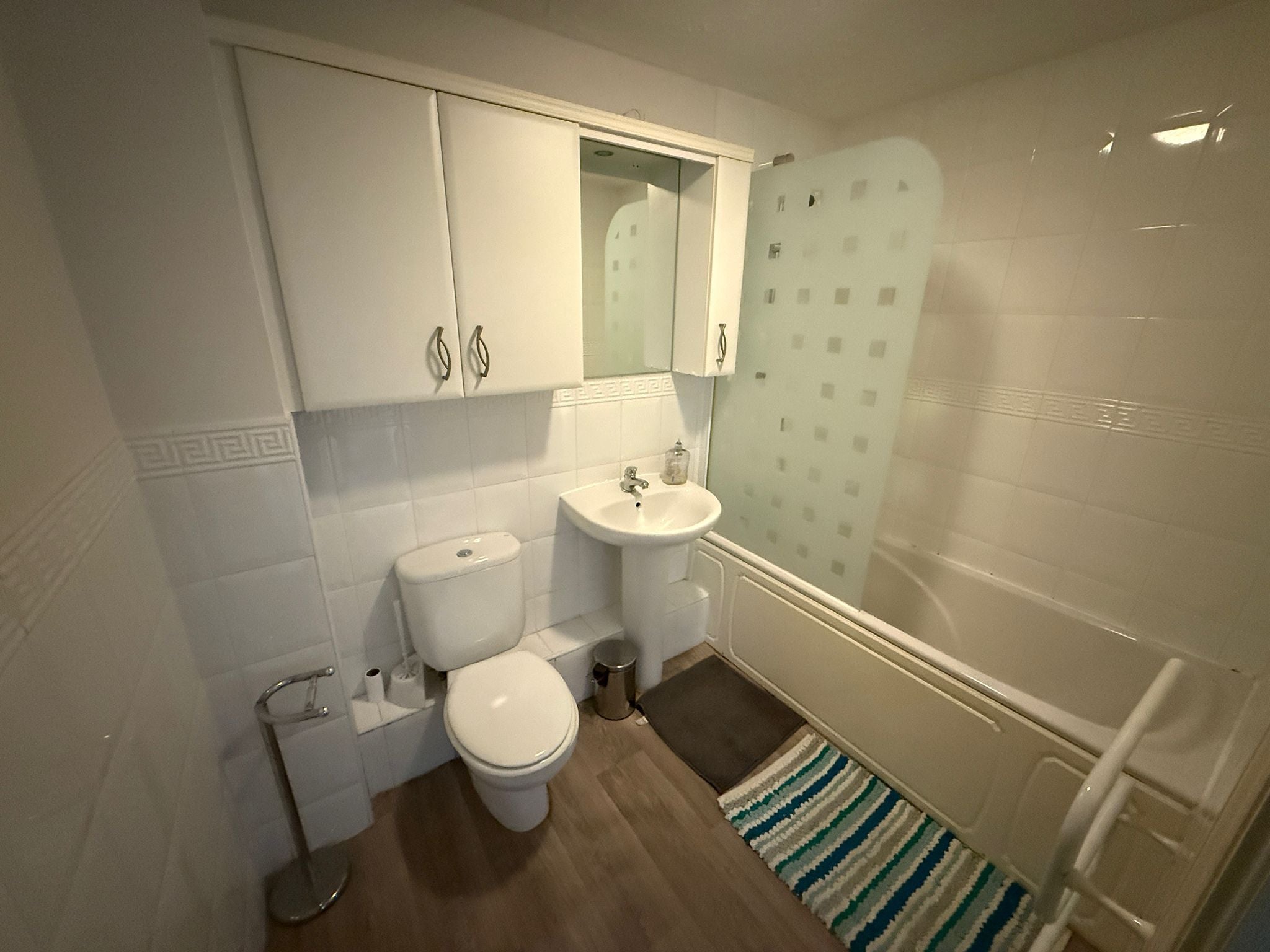 Flat Mountbatten Close in Preston