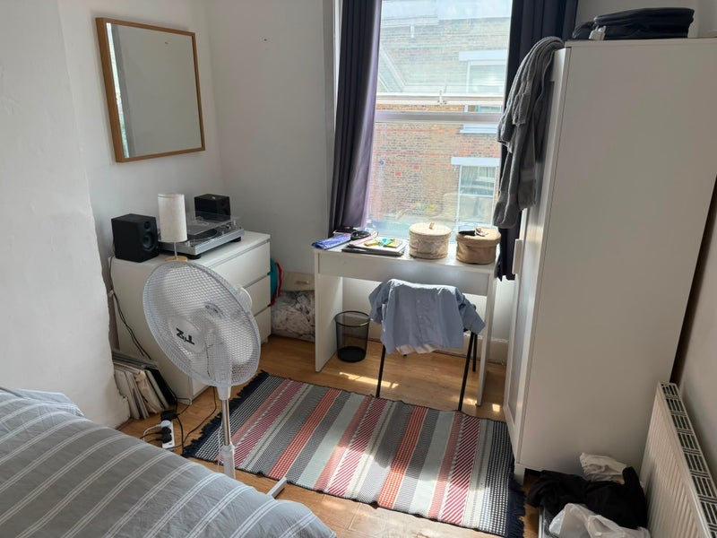 Room Stoke Newington Church Street in Greater London