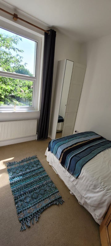 Flat Bartholomew Road in Greater London
