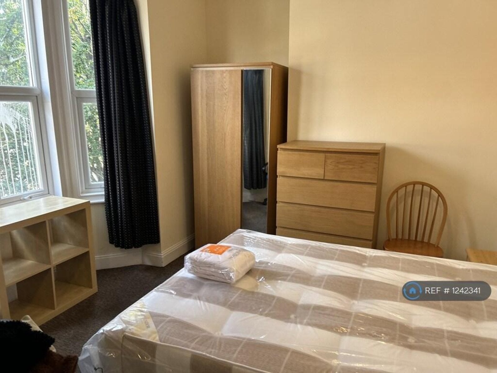 Flat Artizan Road in Northampton
