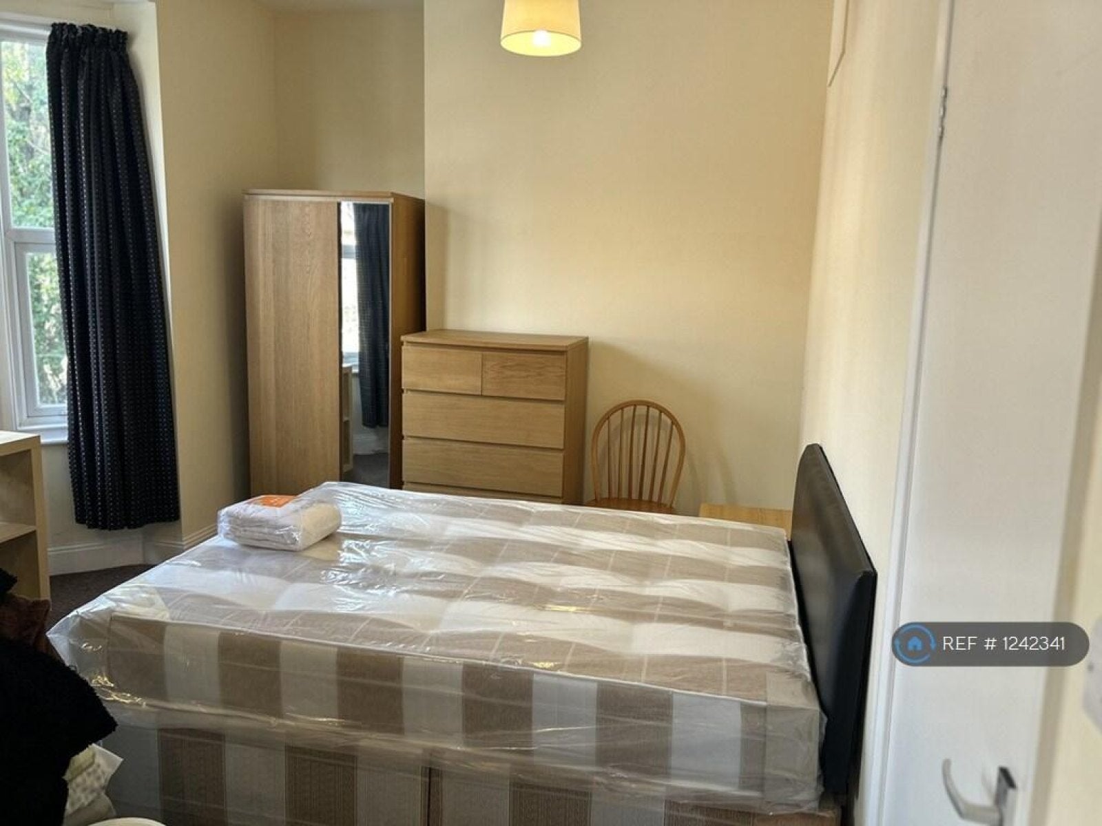 Flat Artizan Road in Northampton