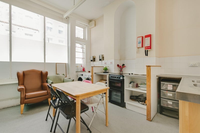 Room Ifield Road in Greater London