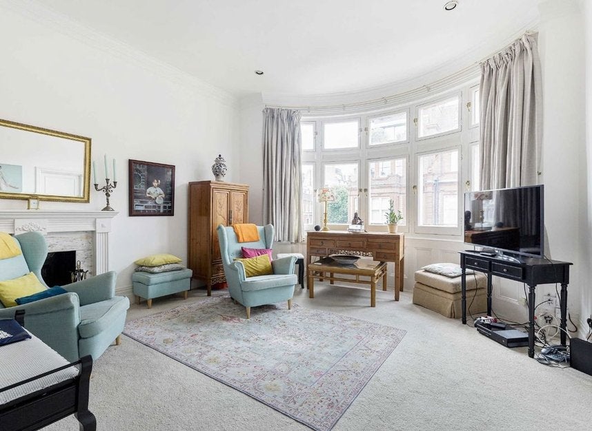 Flat Draycott Place in Greater London