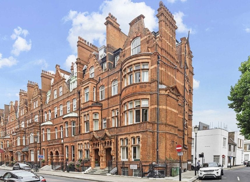 Flat Draycott Place in Greater London