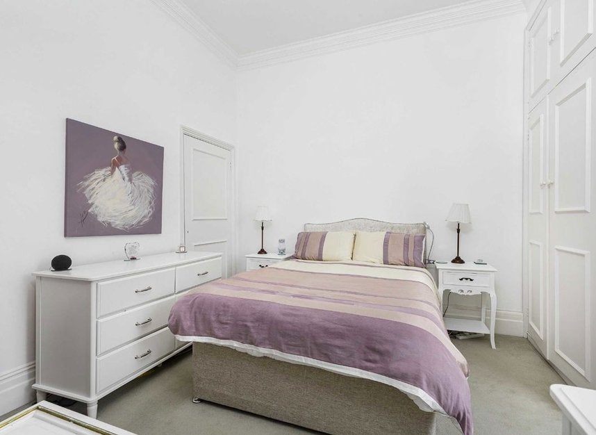 Flat Draycott Place in Greater London