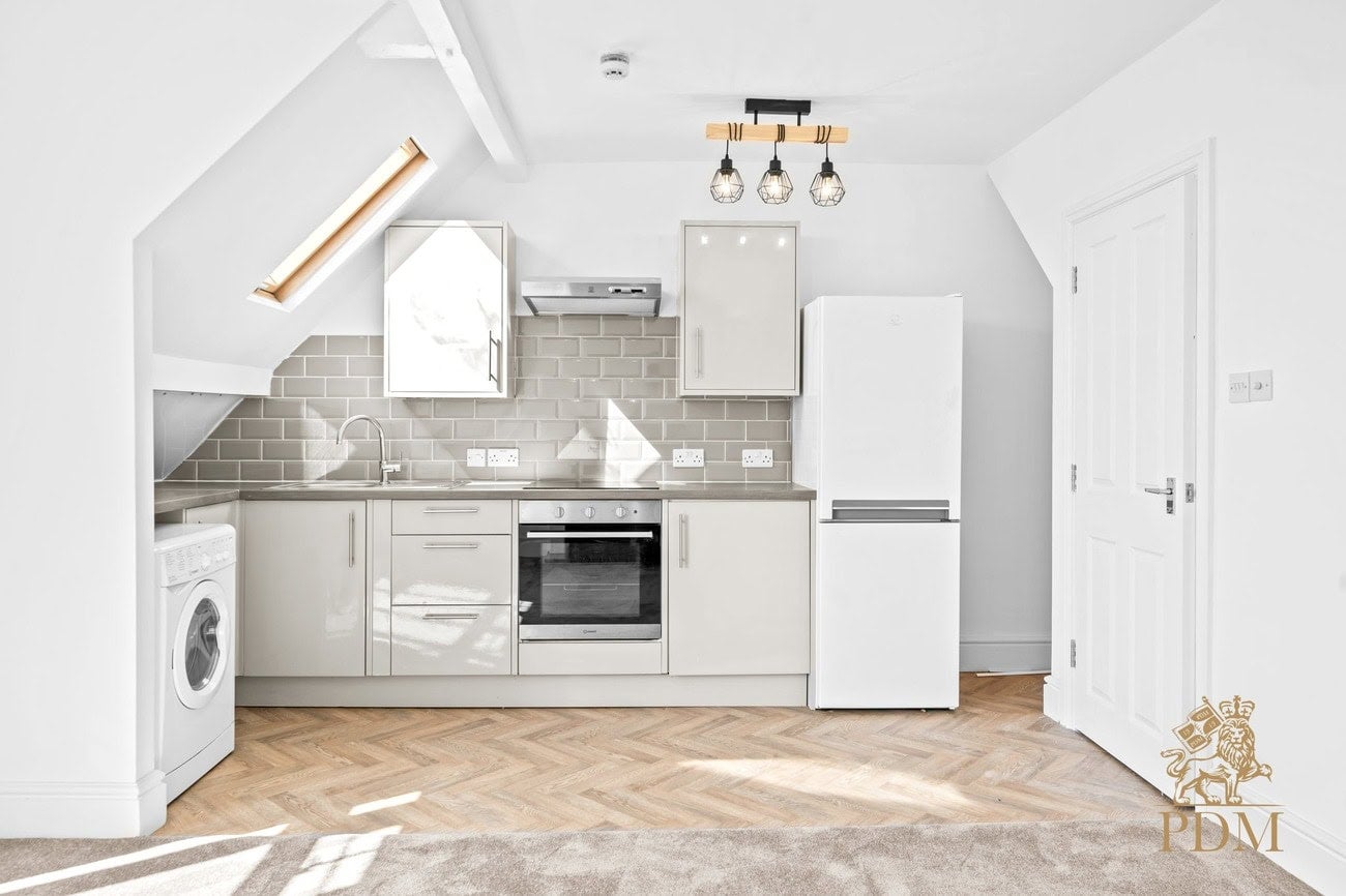 Flat Mapperley Park Drive in Nottingham