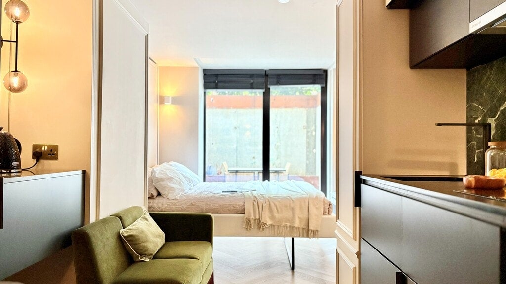 Flat Willesden Lane in Greater London