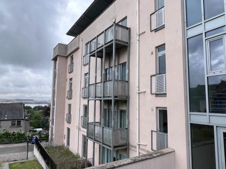 Flat Osborne Place in Dundee