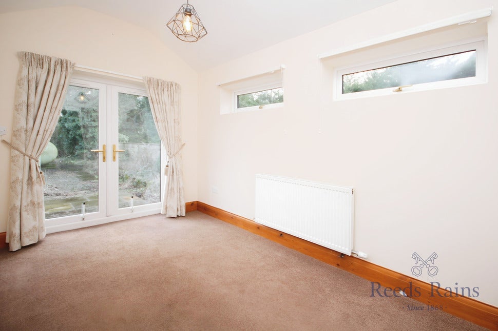 Flat Bowers Lane in Borough of Wyre