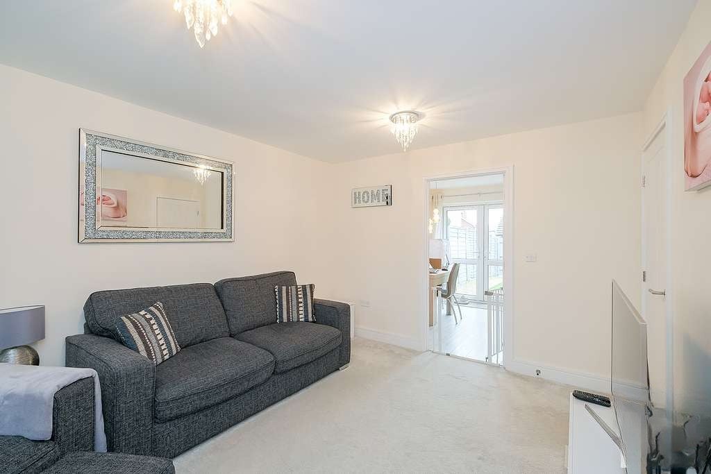 House Thistle Close in Greater London