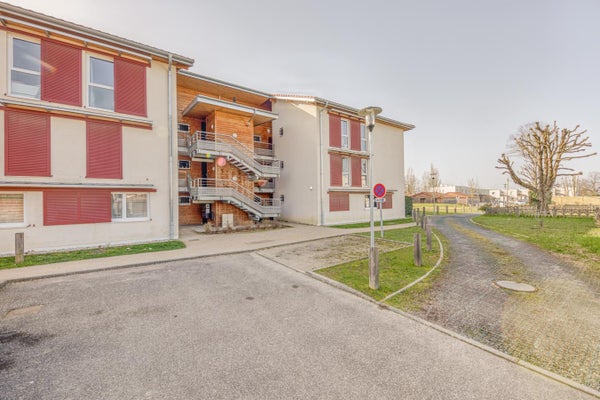Flat Cité des Balmettes in Balan