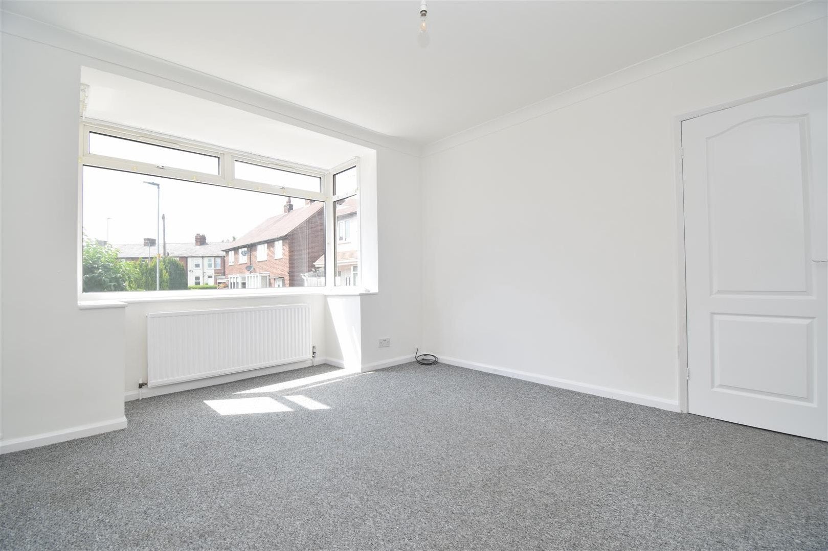 House Newland Crescent in Wakefield