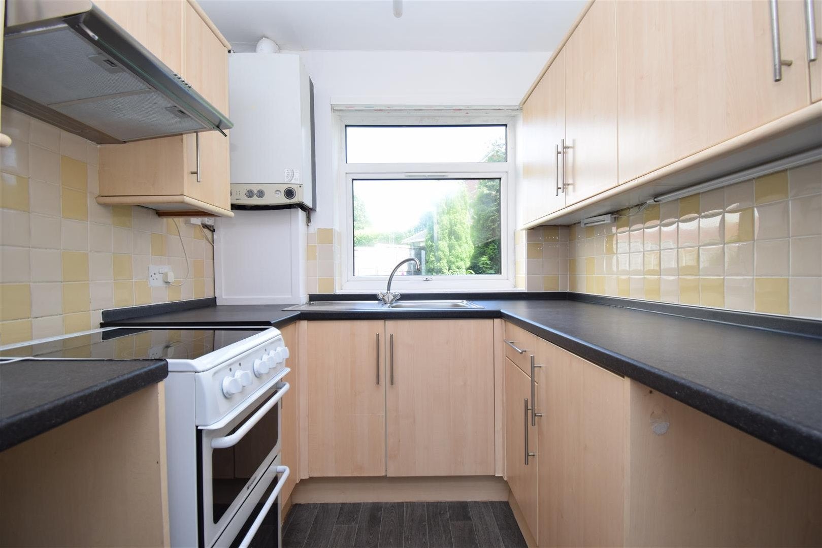 House Newland Crescent in Wakefield