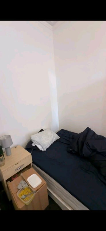 Room Armadale Street in Glasgow