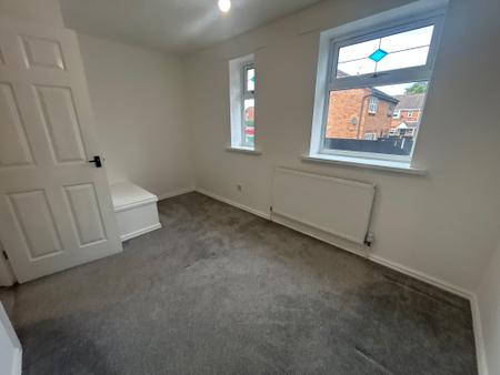 House Blake Close in Cannock Chase