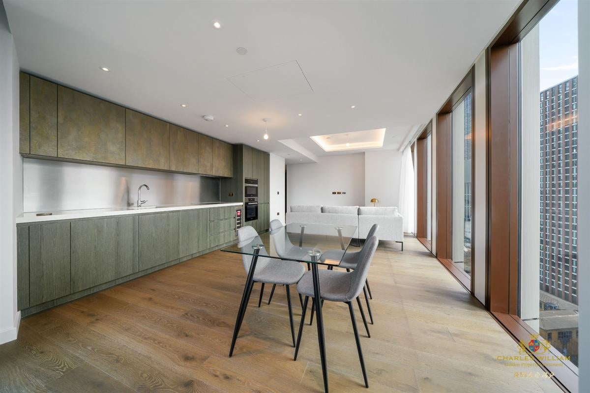 Flat Belmore Street in Greater London