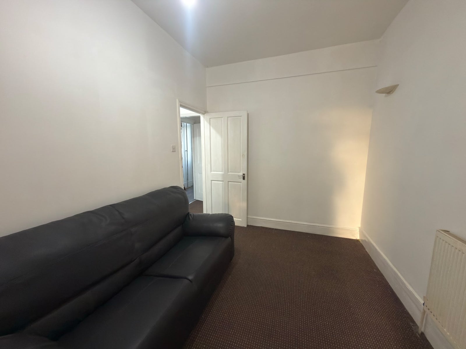 Flat Westwood Road in Greater London