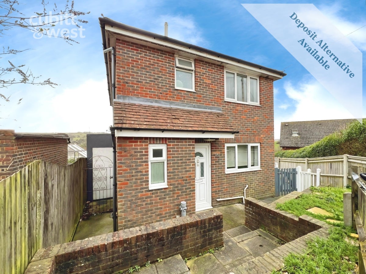 House Hollowood Road in Sandown