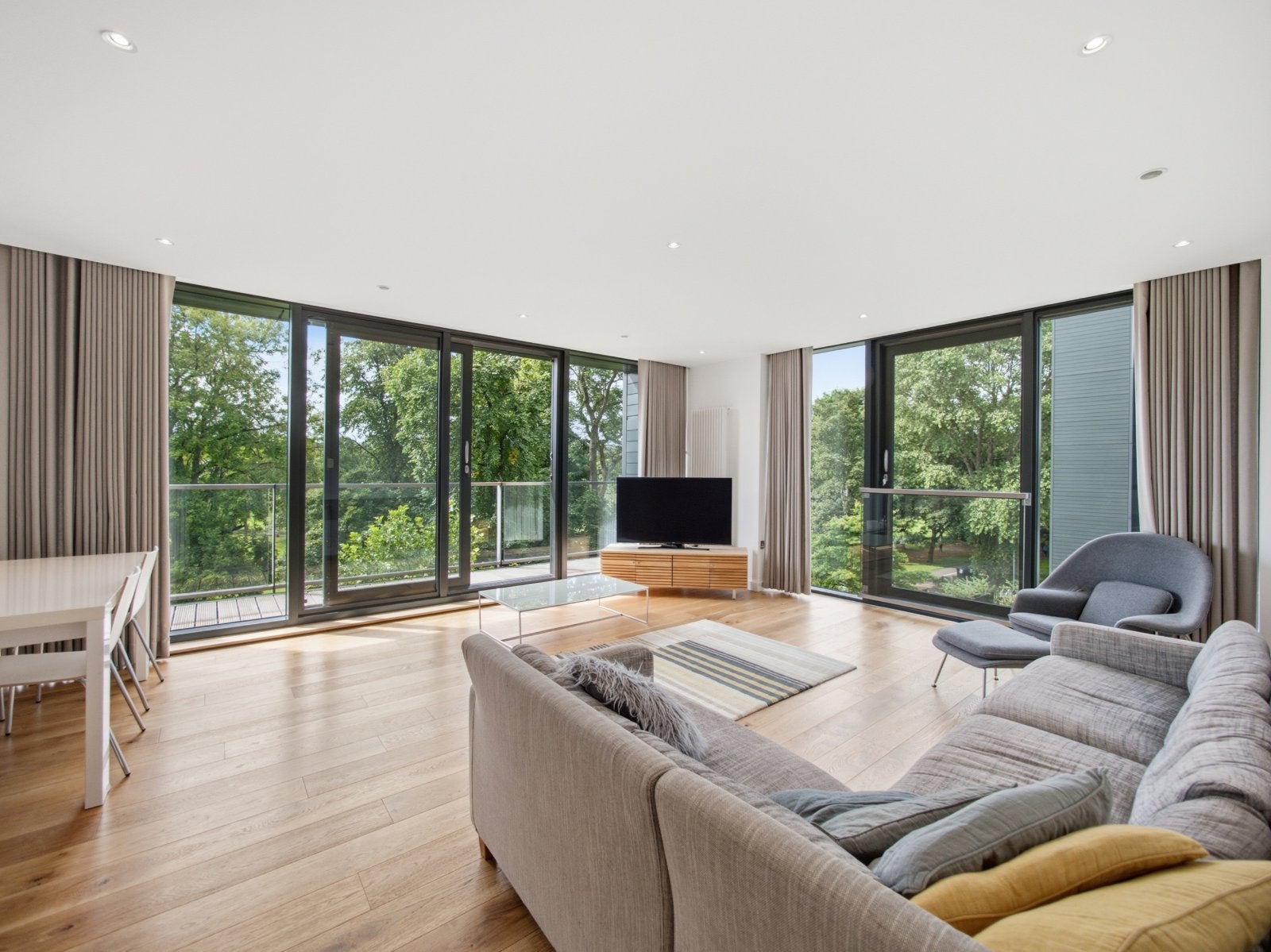 Flat Simpson Loan in City of Edinburgh
