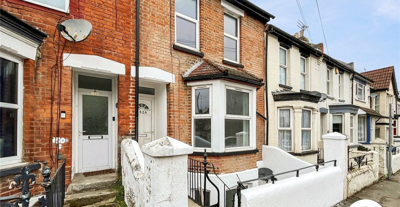 Flat Richmond Road in Gillingham