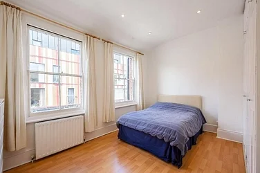 Flat Browning Street in Greater London